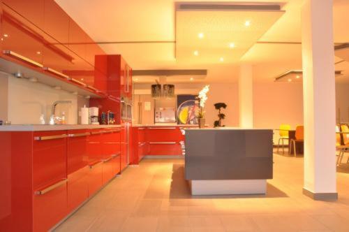 Inwest Hotel Garni كْرايلتْسهايم المظهر الخارجي الصورة